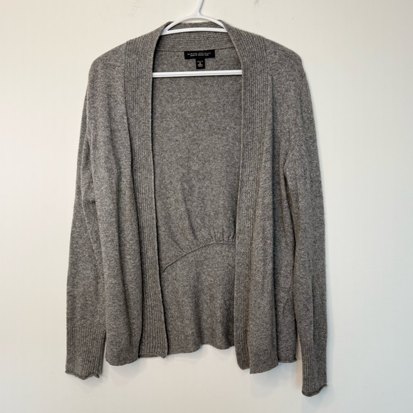 Banana Republic wool Cashmere blend Grey Cardigan Sweater size M - Picture 1 of 9